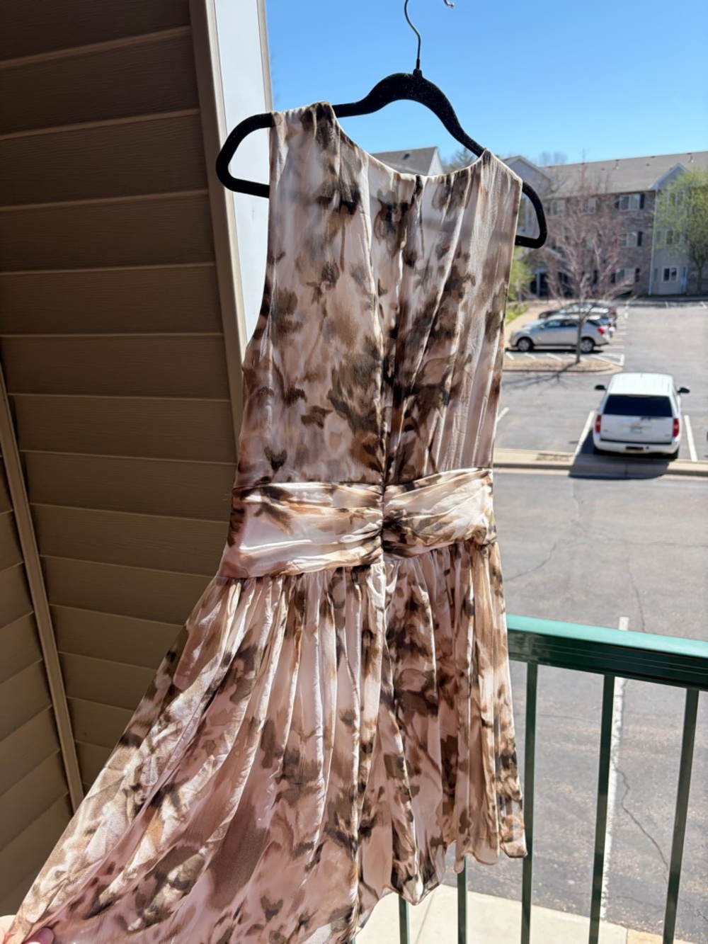 🆕✨ DKNY Tie Dye Sleeveless Mini Dress Size 10 Beige Brown Pleated Lightweight - Picture 6 of 16
